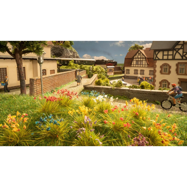 Noch Blumen (06800)
